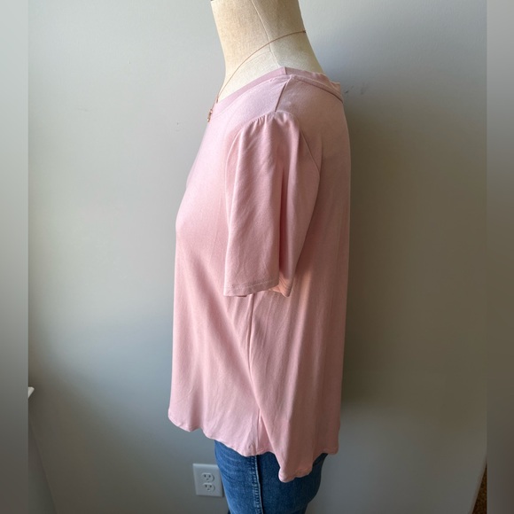 Bamboo tees are super soft and versatile. Color is Light Pink and various sizes - Picture 3 of 4